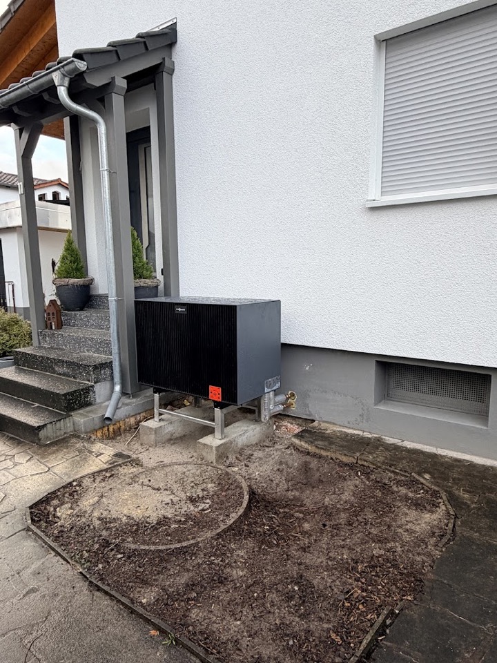 Heizung Offenbach Rhein-Main: Außen-Wärmepumpe fachgerecht installiert